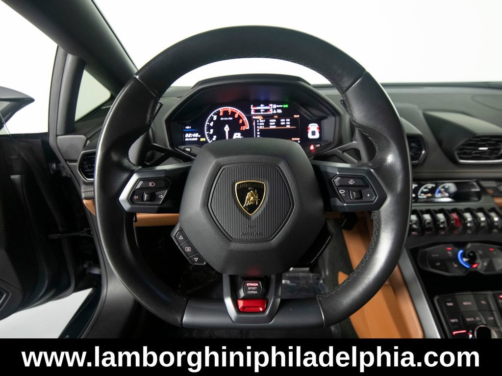 Used 2015 Lamborghini Huracan LP 610-4 AWD/4WD image 18
