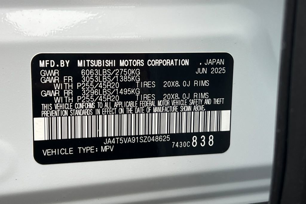 New 2025 Mitsubishi Outlander SE image 29