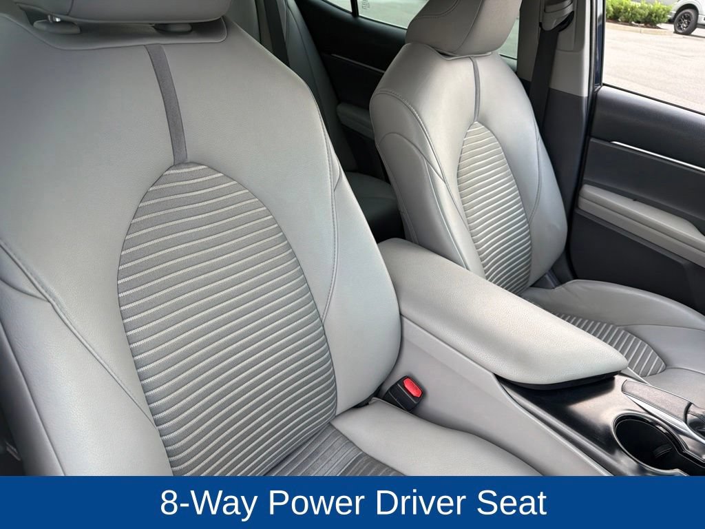Used 2019 Toyota Camry SE w/ Carpet Mat Package FWD image 12