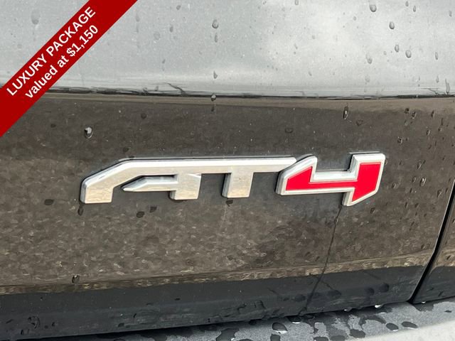 Used 2024 GMC Acadia AT4 w/ Luxury Package image 2