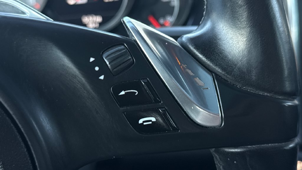 Used 2012 Porsche Panamera 4S image 34