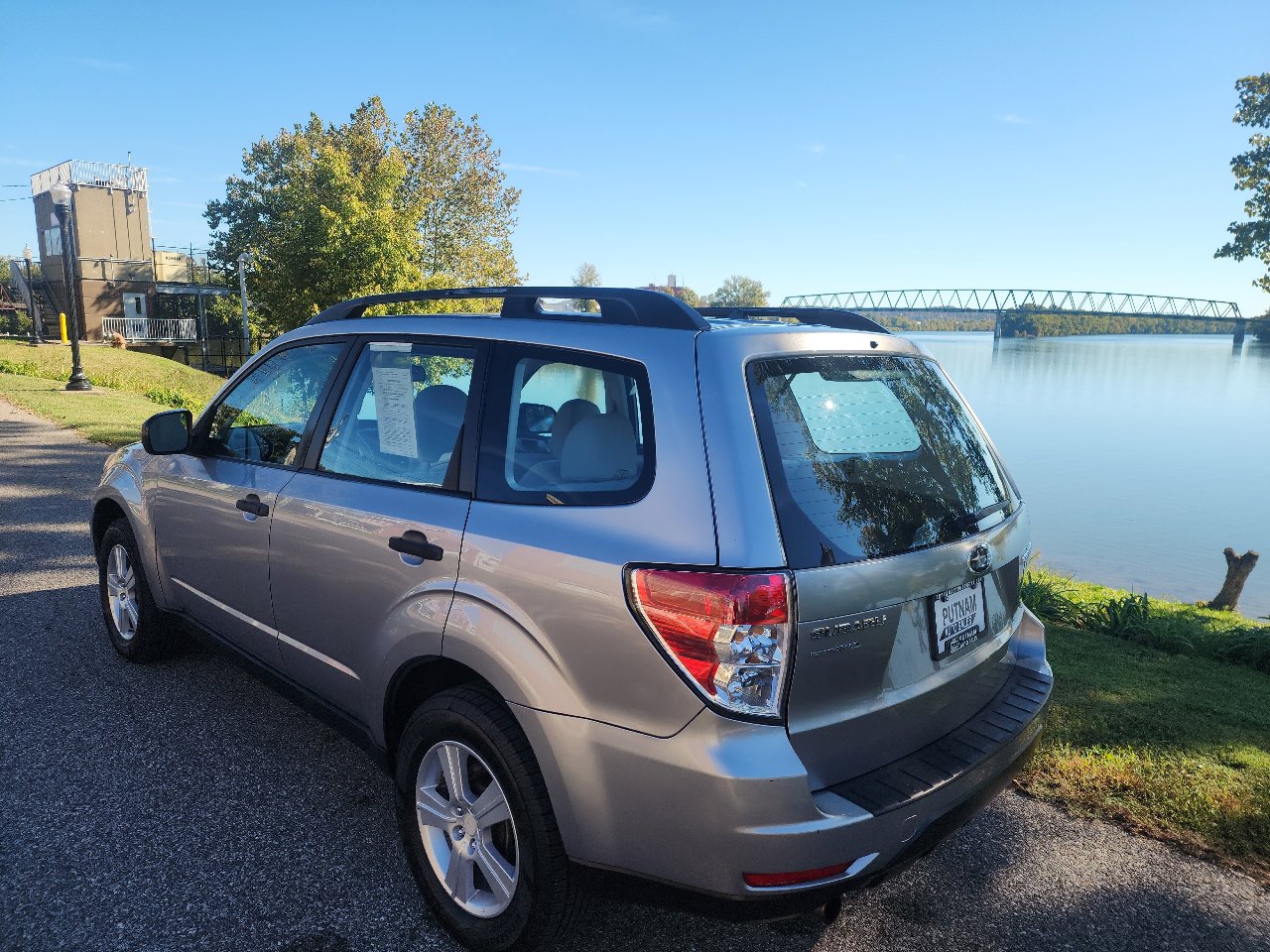 Used 2011 Subaru Forester 2.5X image 3