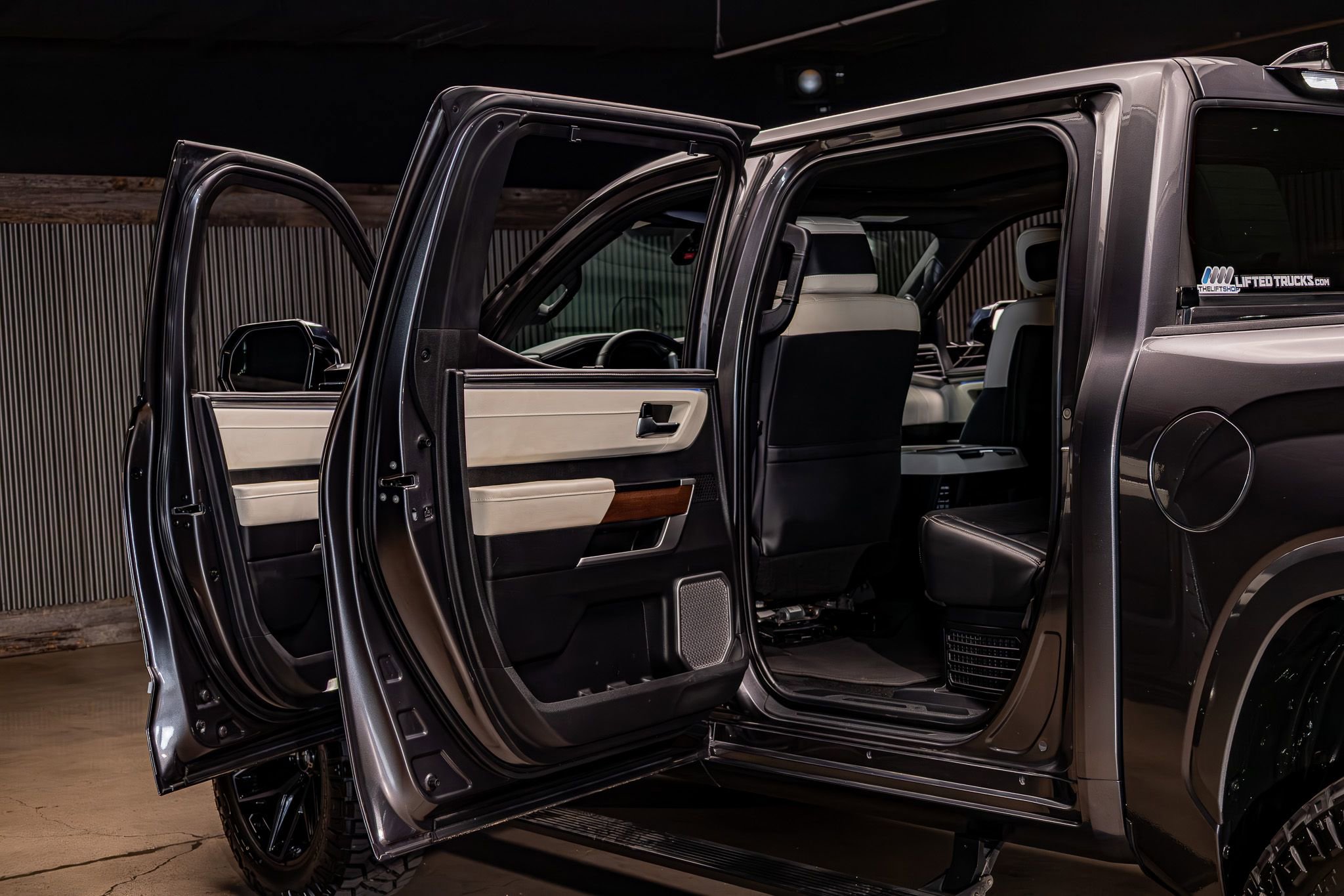 Used 2023 Toyota Tundra Capstone image 28