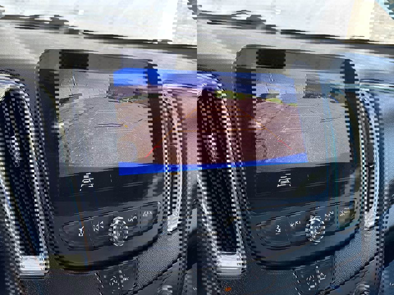 Used 2020 Chevrolet Malibu LT w/ Leather Package image 14