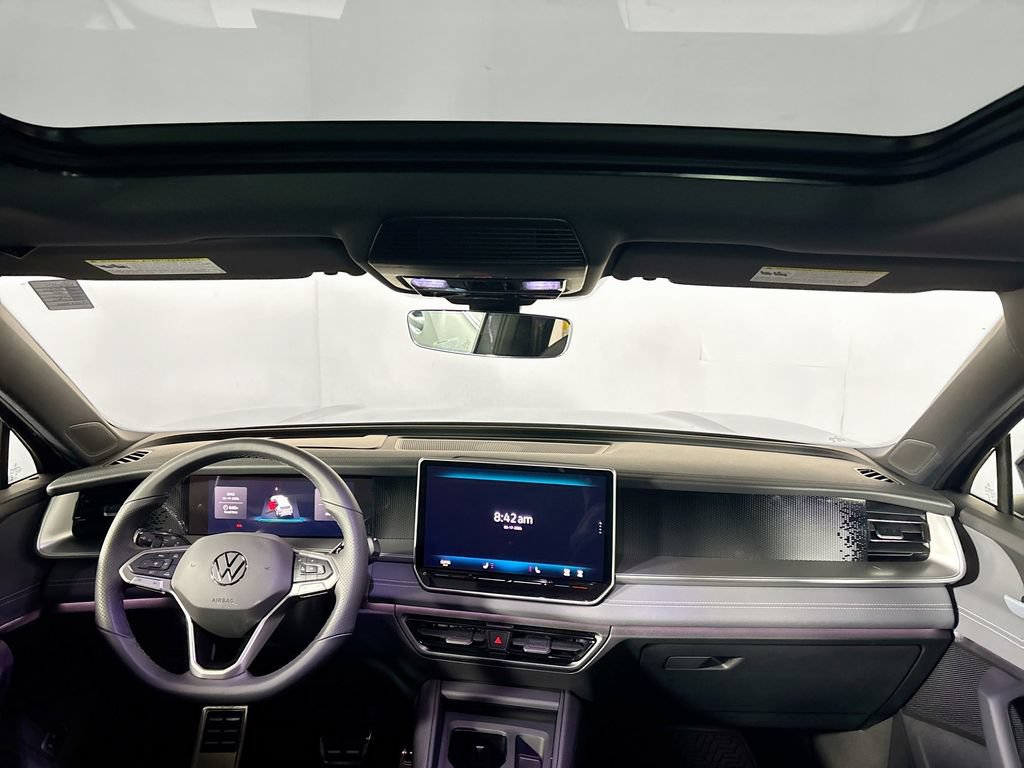 New 2026 Volkswagen Tiguan SE R-Line AWD/4WD image 12