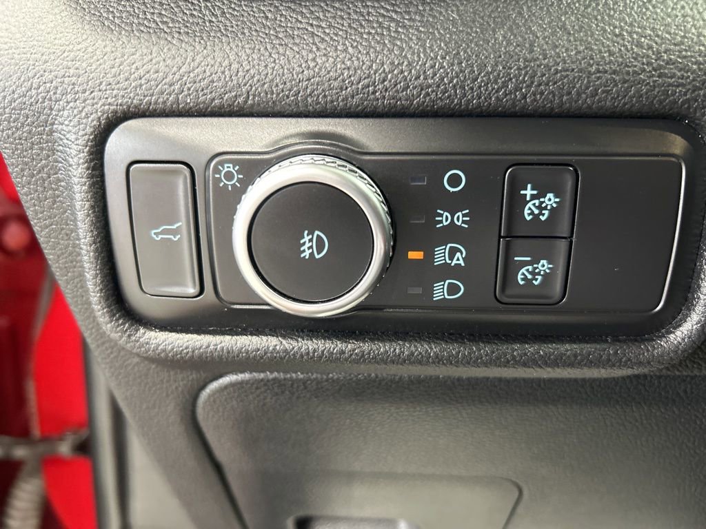 Used 2021 Ford Explorer XLT w/ Equipment Group 202A image 25