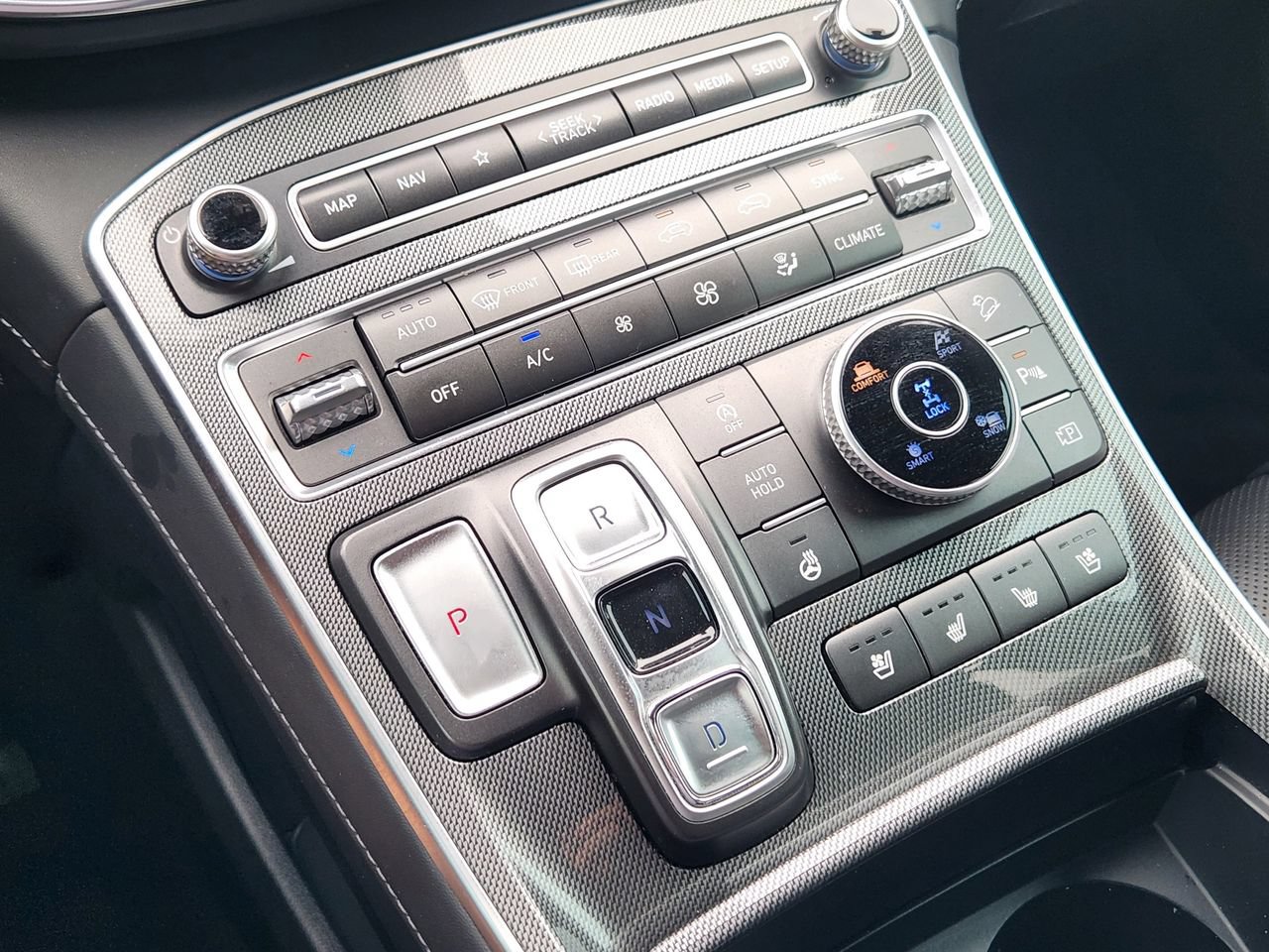 Certified 2023 Hyundai Santa Fe Limited AWD/4WD image 17