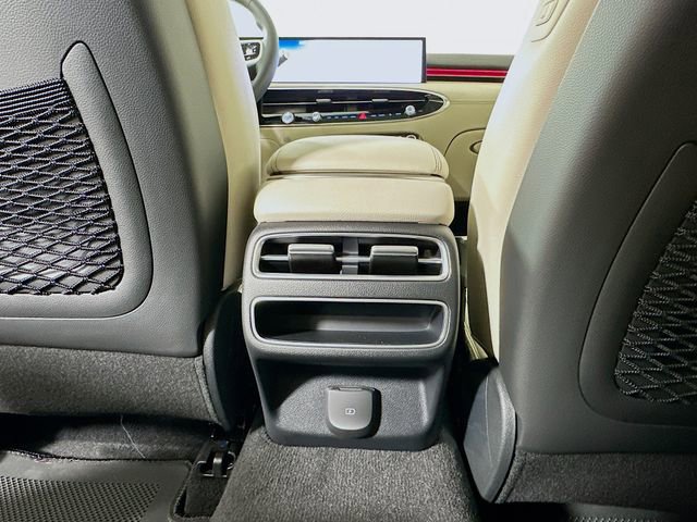 New 2026 Genesis GV70 2.5T Select image 18