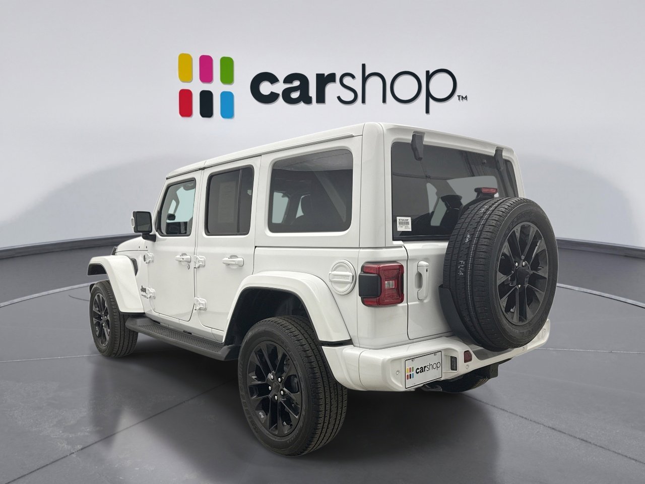 Used 2022 Jeep Wrangler Unlimited Sahara image 3