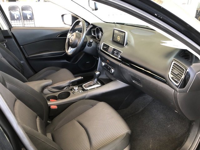 Used 2016 MAZDA MAZDA3 i Touring w/ Popular Equipment Package image 47
