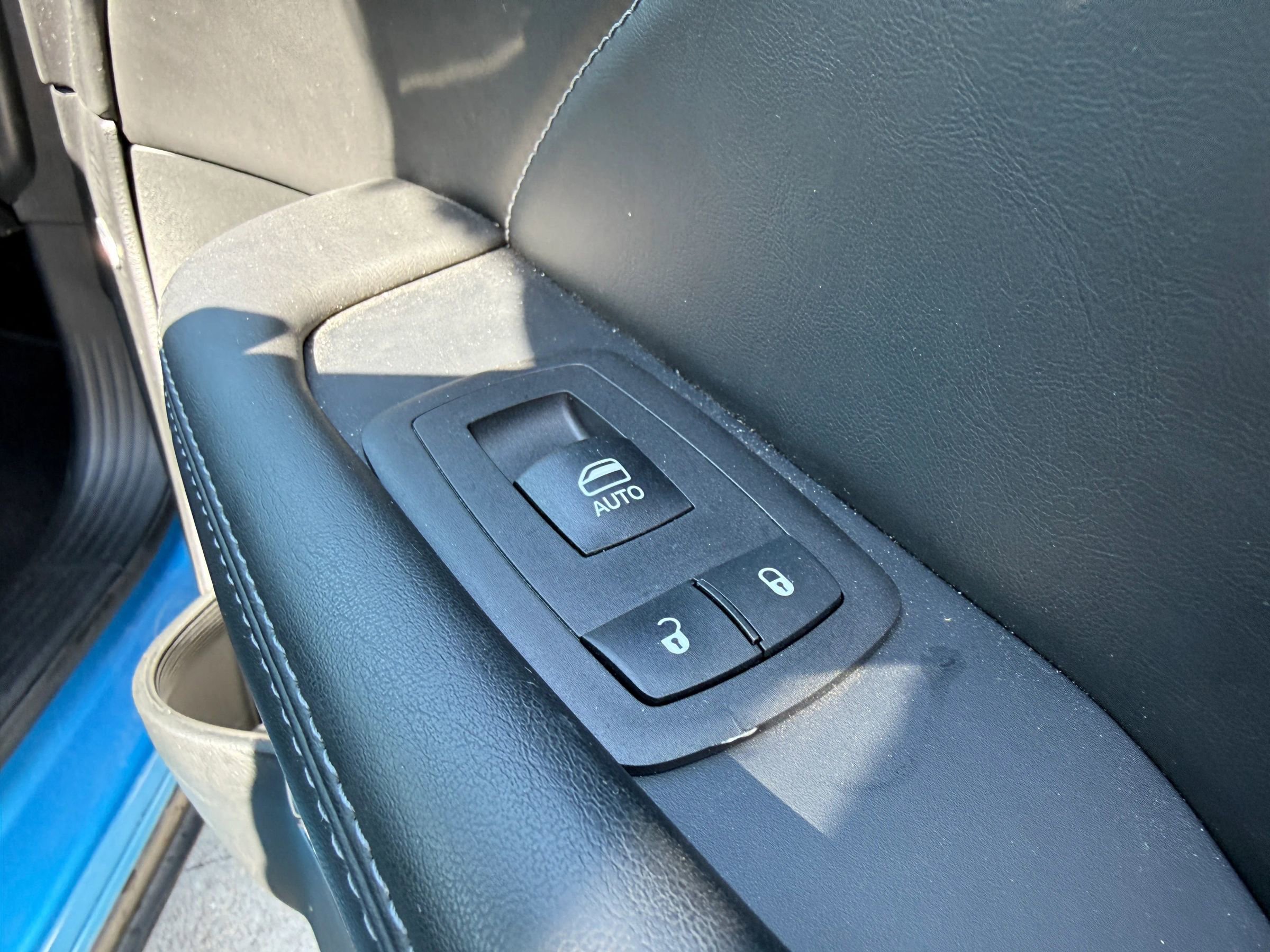 Used 2023 Dodge Challenger R/T w/ Plus Package image 24