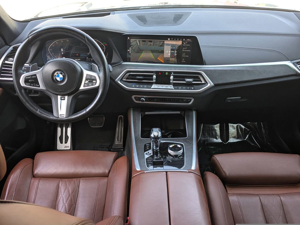 Used 2022 BMW X5 xDrive40i w/ M Sport Package image 2