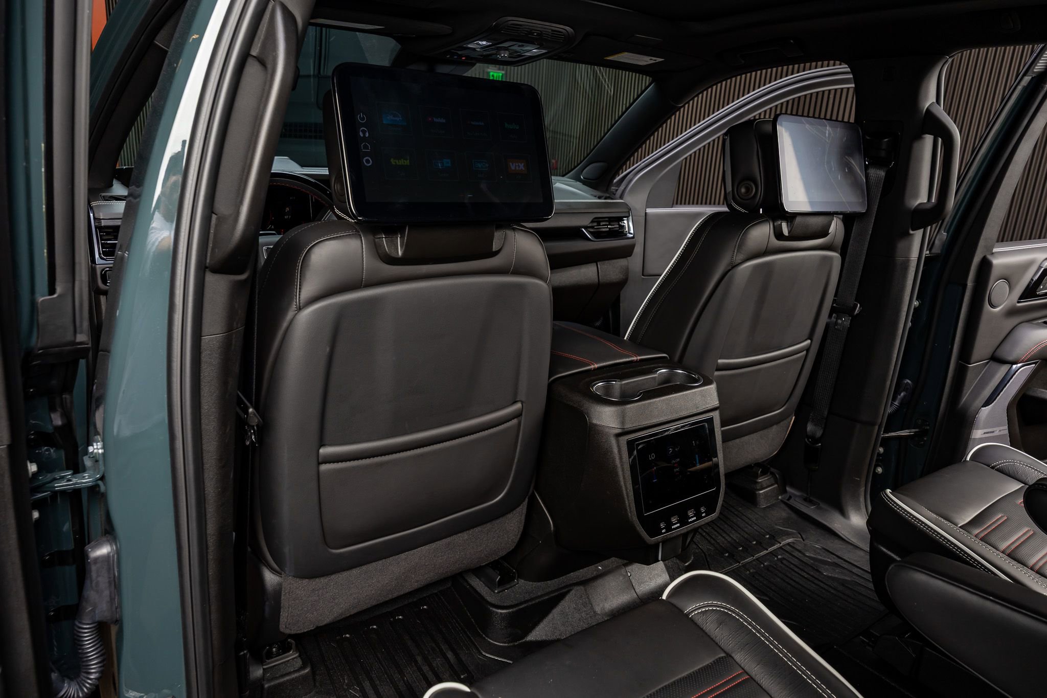 Used 2026 GMC Yukon AT4 Ultimate image 33