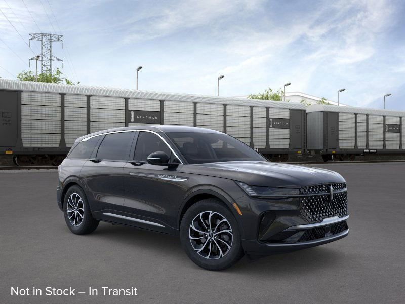 New 2026 Lincoln Nautilus Premier image 8