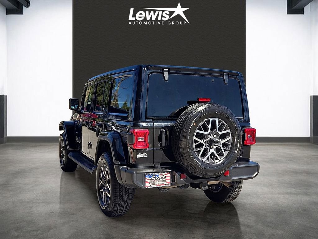 Used 2024 Jeep Wrangler Sahara image 3