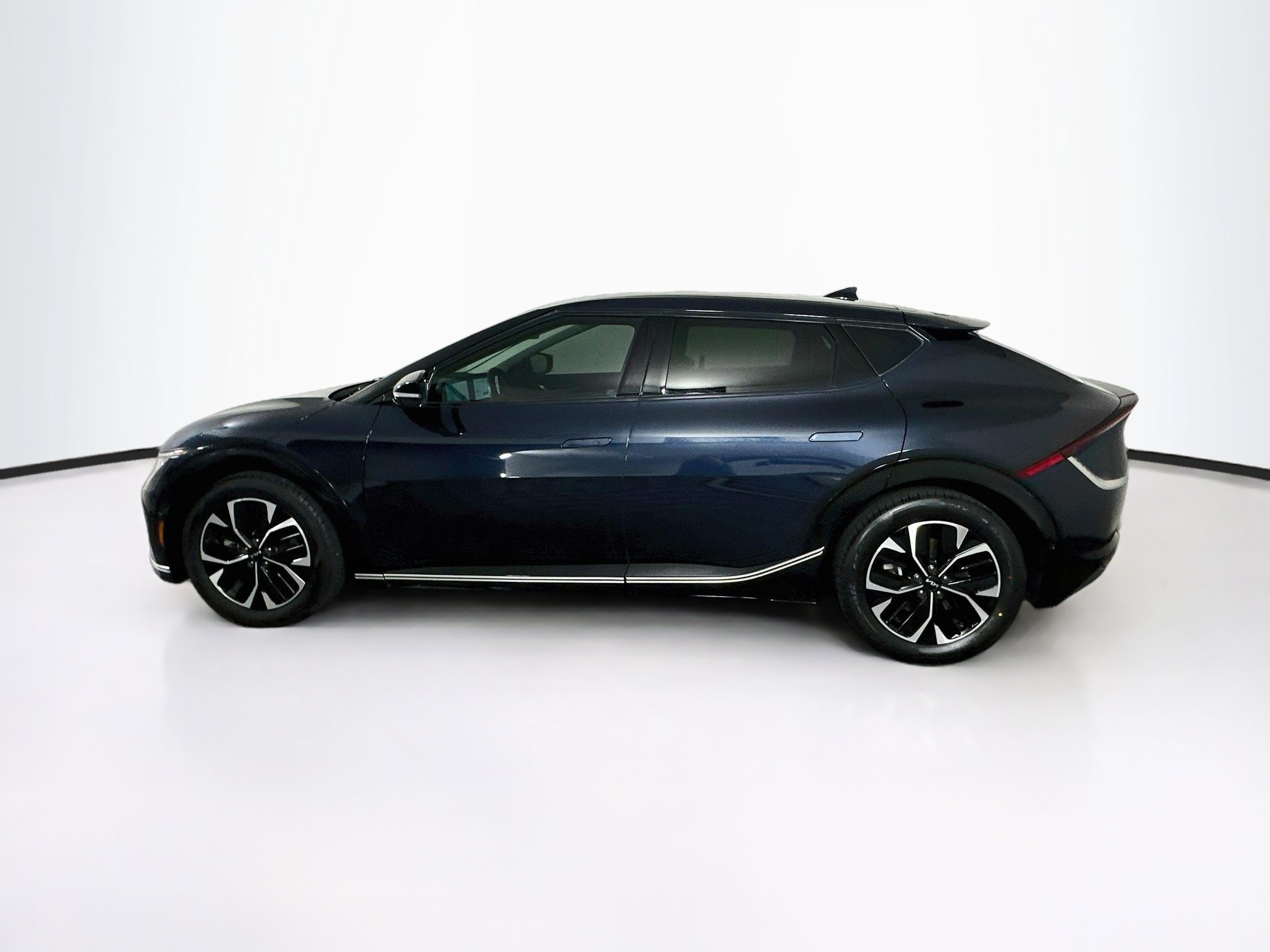 Used 2023 Kia EV6 Wind w/ Wind Technology Package RWD image 4
