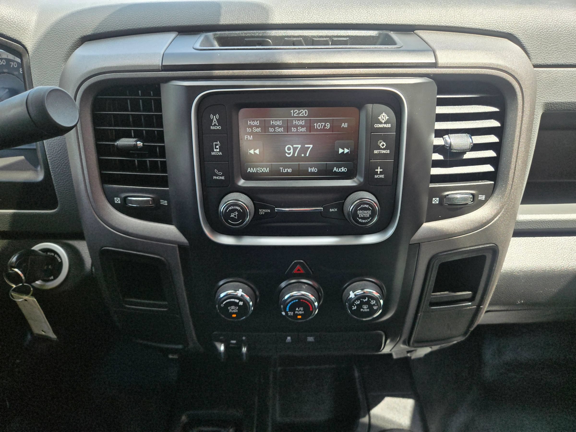 Used 2018 RAM 2500 Tradesman w/ Power & Remote Entry Group AWD/4WD image 13