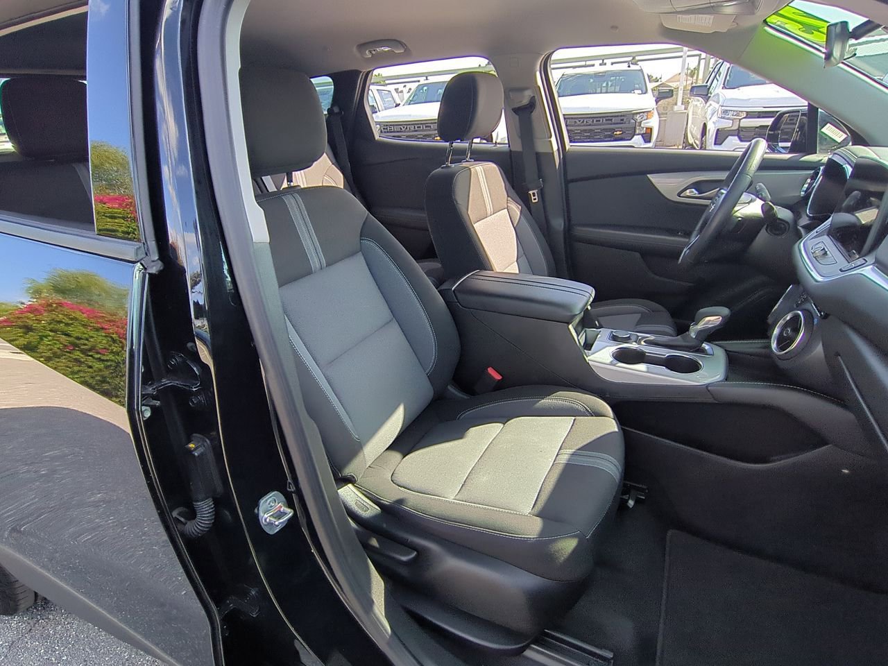 Certified 2025 Chevrolet Blazer LT AWD/4WD image 26