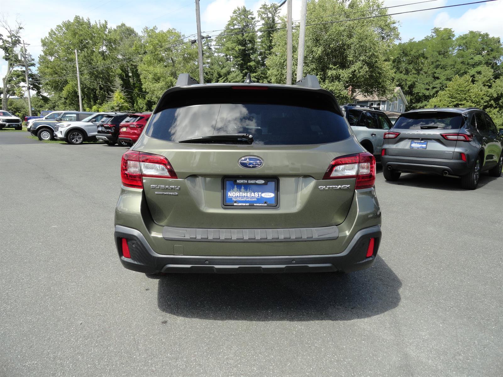 Used 2019 Subaru Outback 2.5i Limited AWD/4WD image 6