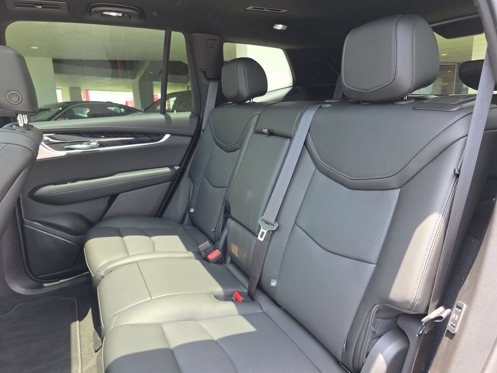 New 2025 Cadillac XT6 Premium Luxury FWD image 15