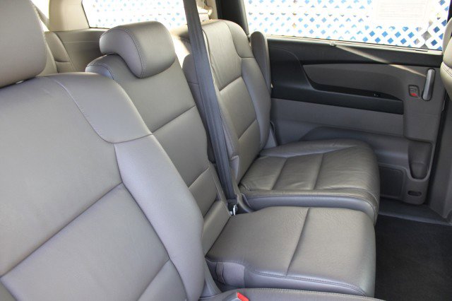 Used 2012 Honda Odyssey Touring Elite image 16