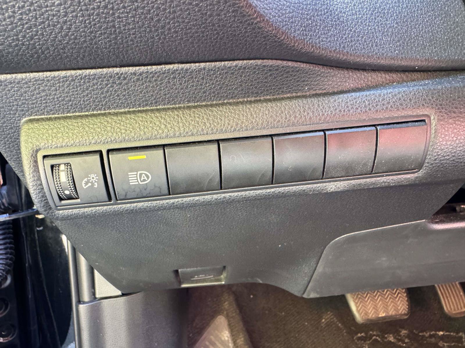 Certified 2024 Toyota Corolla LE FWD image 19