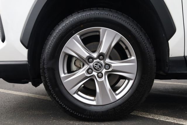 Used 2023 Toyota RAV4 XLE w/ Convenience Package image 9