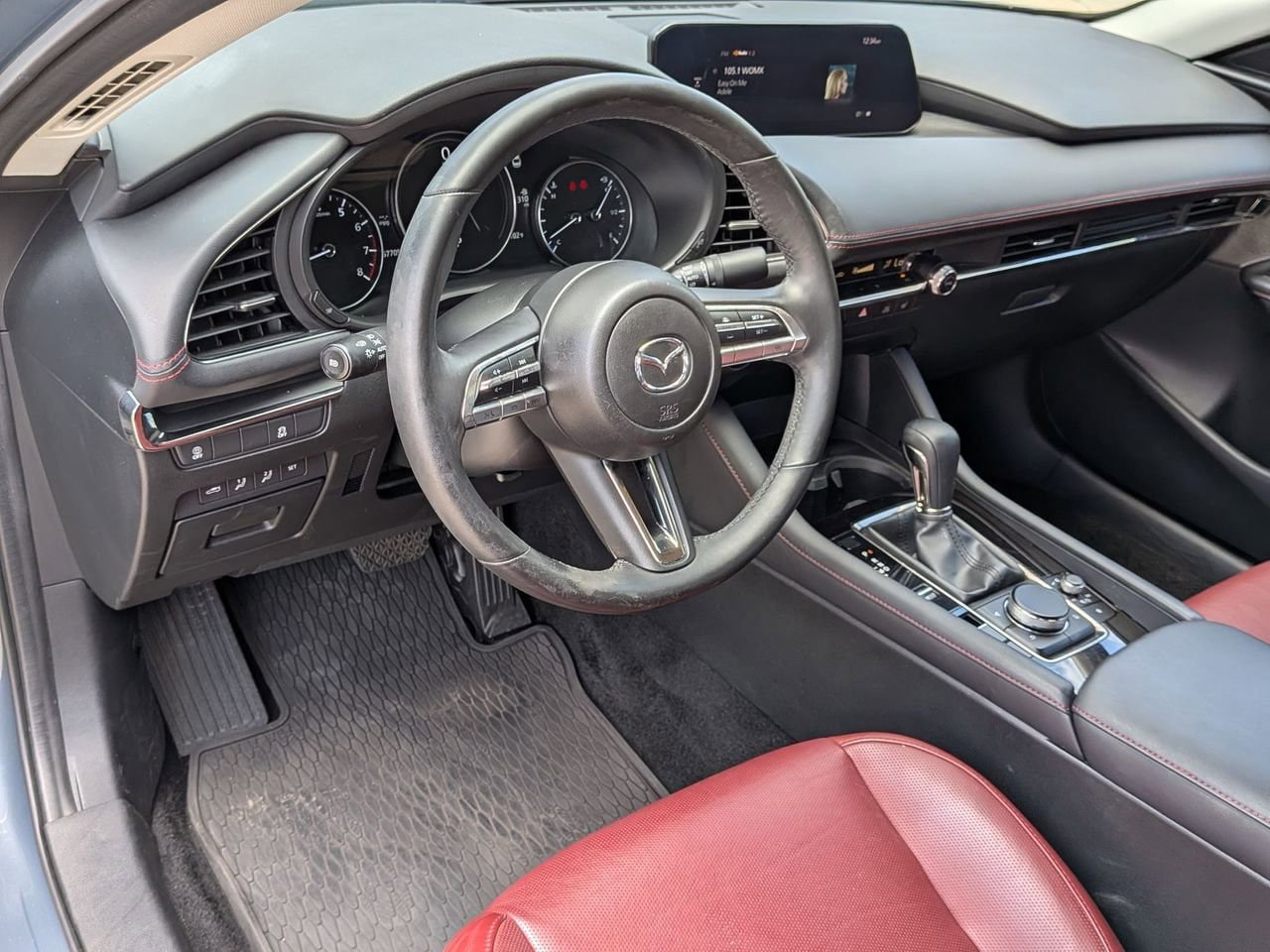 Used 2023 MAZDA MAZDA3 s FWD image 9