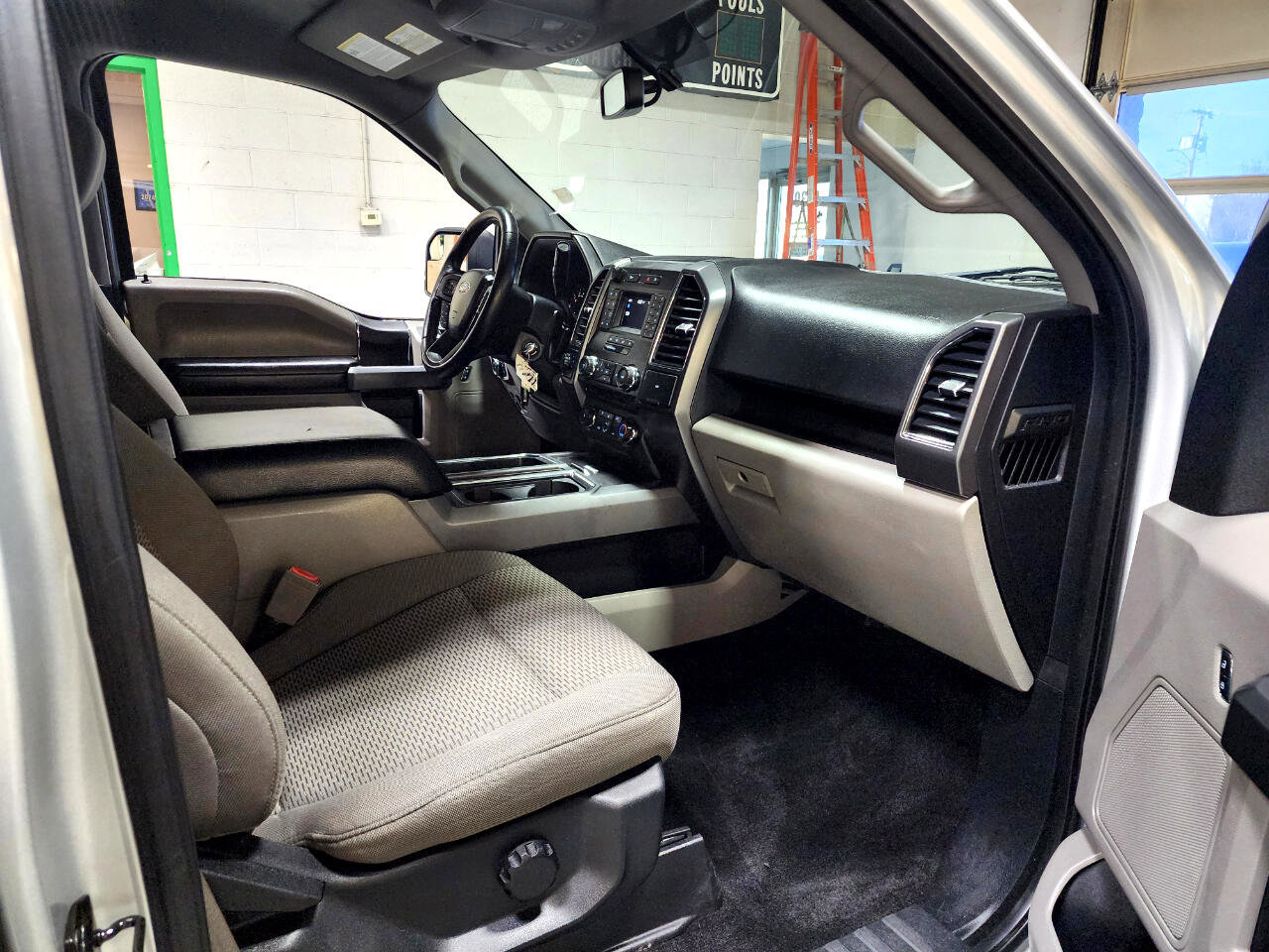 Used 2018 Ford F150 XLT w/ Equipment Group 301A Mid image 25