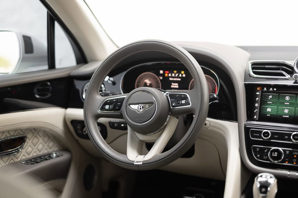 Used 2023 Bentley Bentayga Speed AWD/4WD image 59
