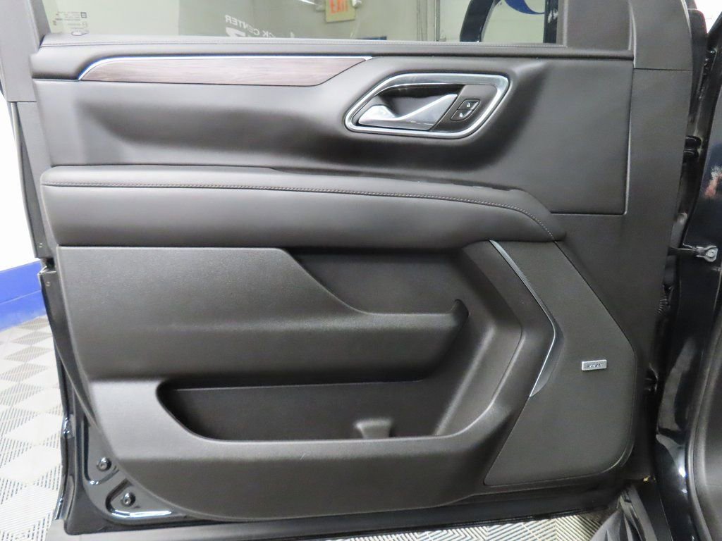 Used 2024 Chevrolet Tahoe LT w/ Luxury Package image 58