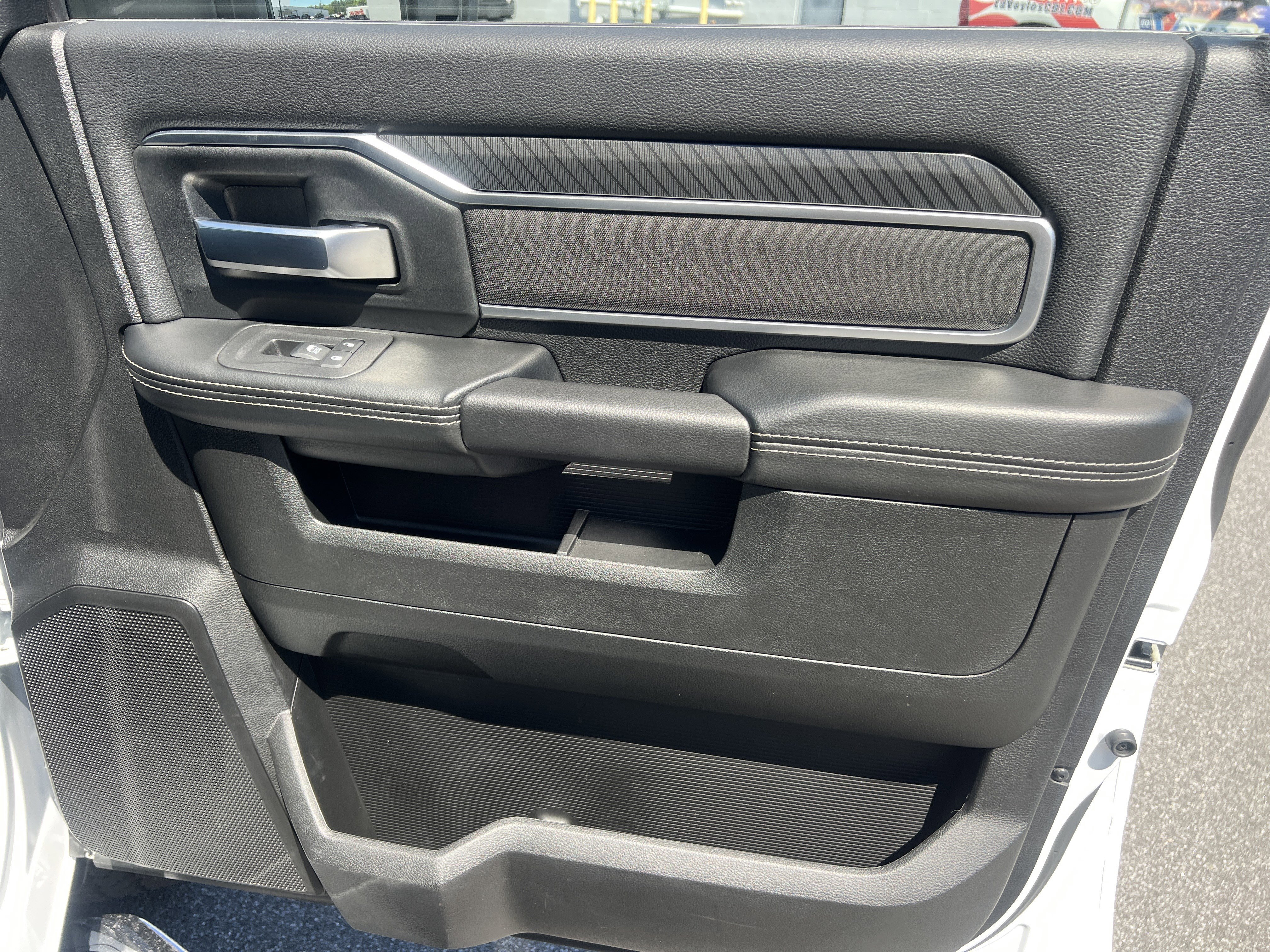 Used 2025 RAM 2500 Big Horn AWD/4WD image 19