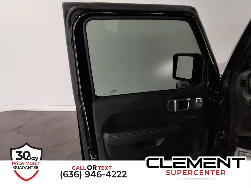 Used 2021 Jeep Gladiator Overland image 26