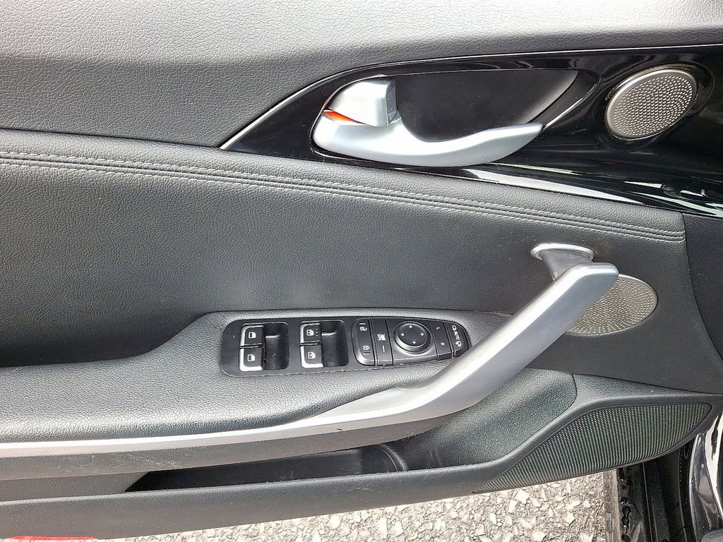 Used 2020 Kia Stinger GT-Line w/ Sun & Sound Package image 12