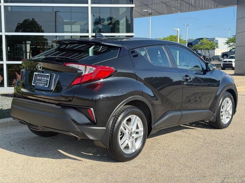 Used 2021 Toyota C-HR LE FWD image 2