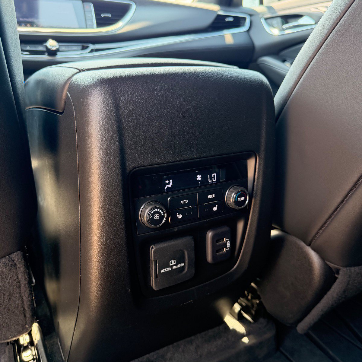 Used 2023 Buick Enclave Avenir w/ Avenir Technology Package FWD image 28