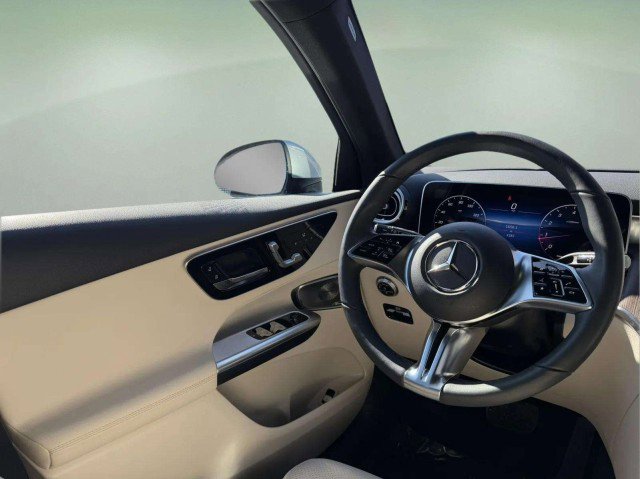 Certified 2026 Mercedes-Benz GLC 300 4MATIC image 11