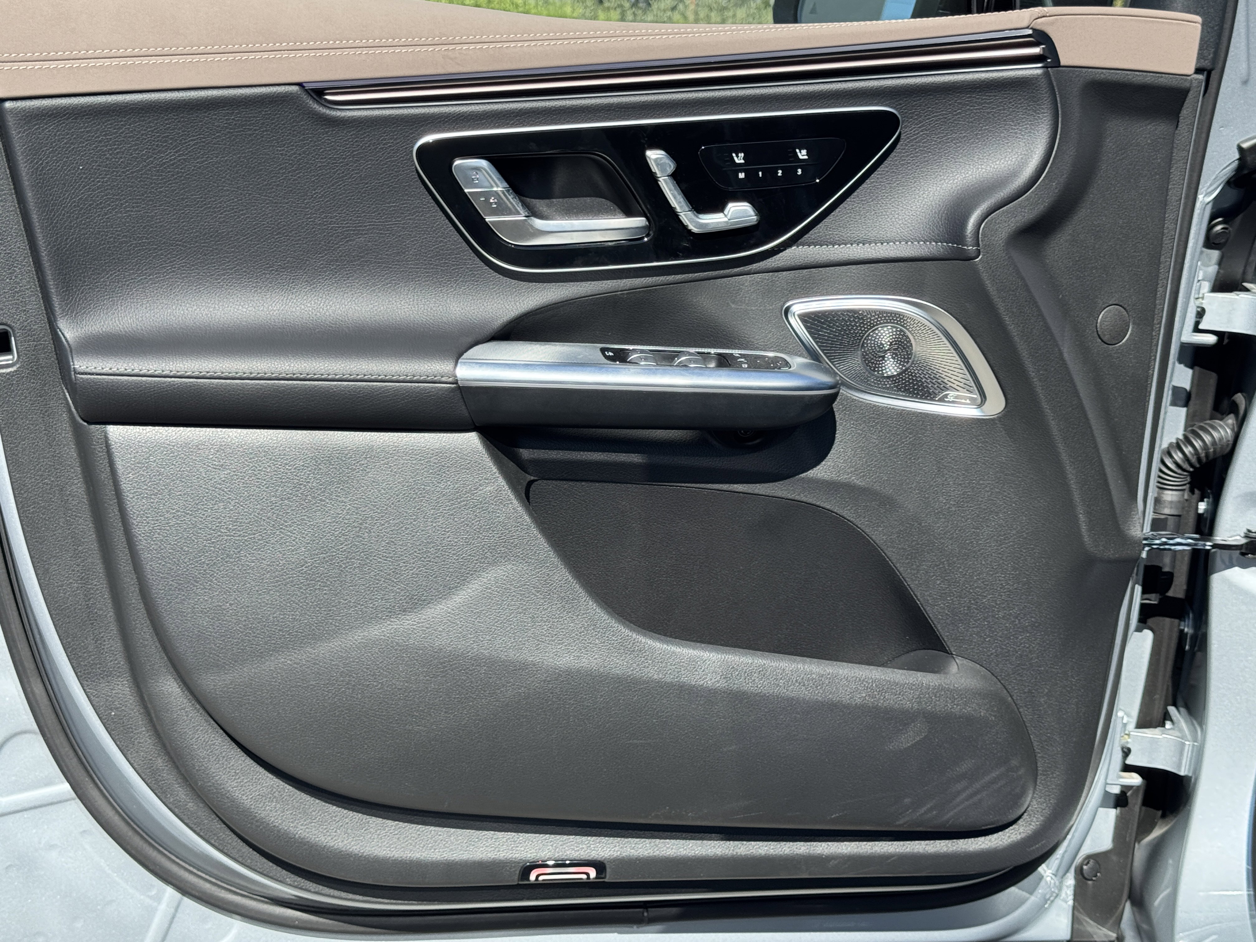 New 2025 Mercedes-Benz EQE AMG 4MATIC SUV image 17