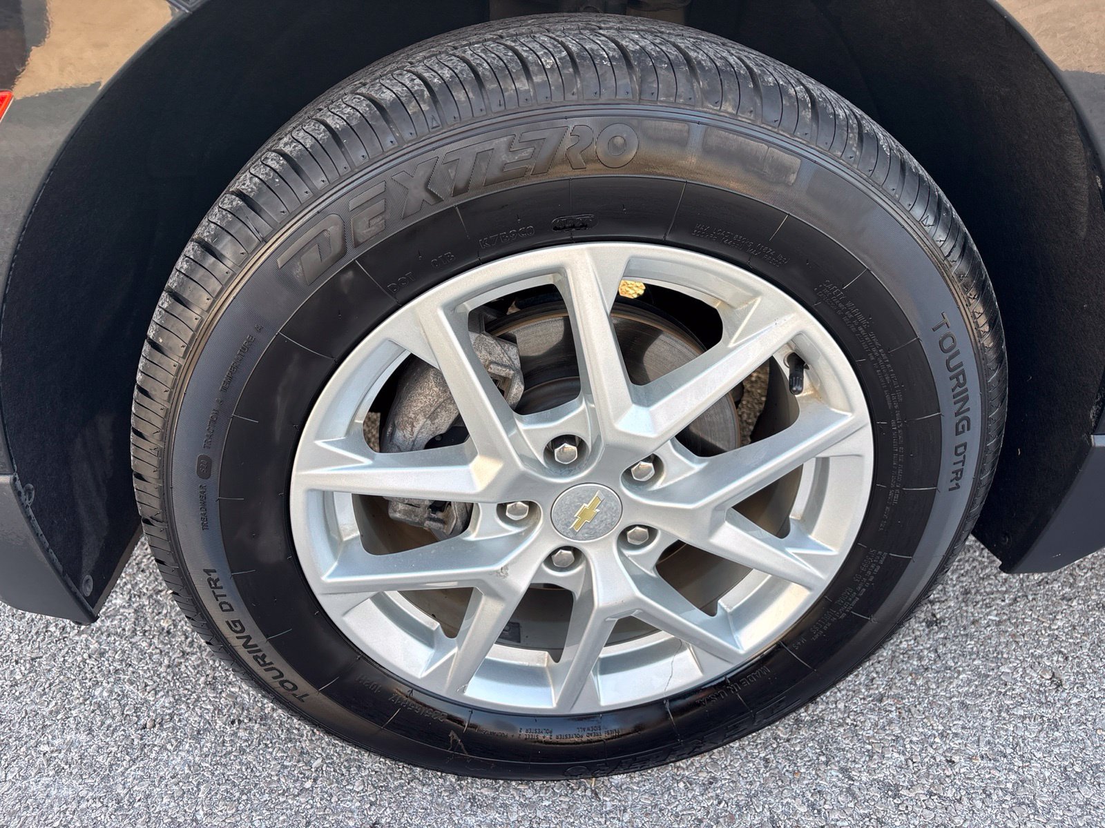 Used 2023 Chevrolet Equinox LT FWD image 32