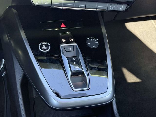 Used 2024 Audi Q4 e-tron Premium w/ Convenience Package image 17