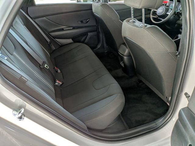 Used 2025 Hyundai Elantra SEL w/ Cargo Package FWD image 32