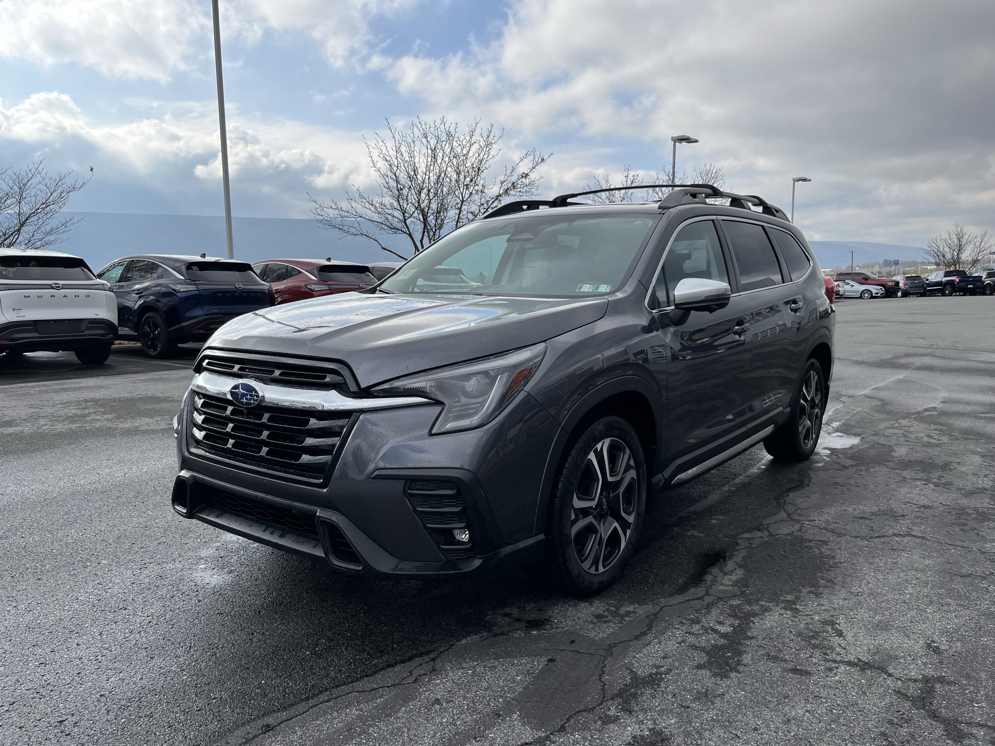 Used 2023 Subaru Ascent Limited w/ Technology Package image 9