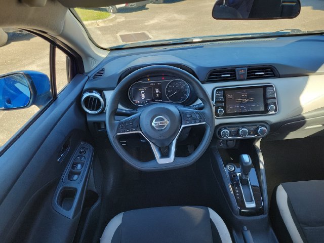 Used 2021 Nissan Versa SV FWD image 10