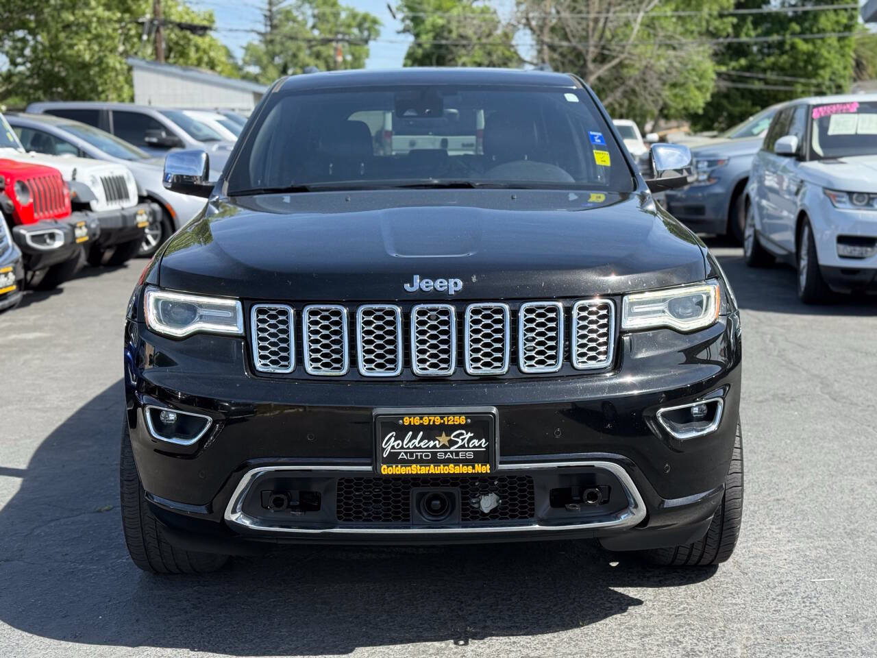 Used 2017 Jeep Grand Cherokee Overland w/ Jeep Active Safety Group AWD/4WD image 9