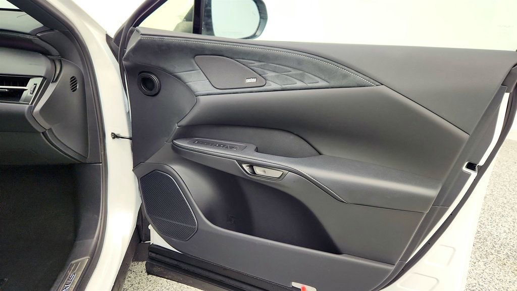 Used 2025 Lexus RX 450h AWD w/ Convenience Package image 25