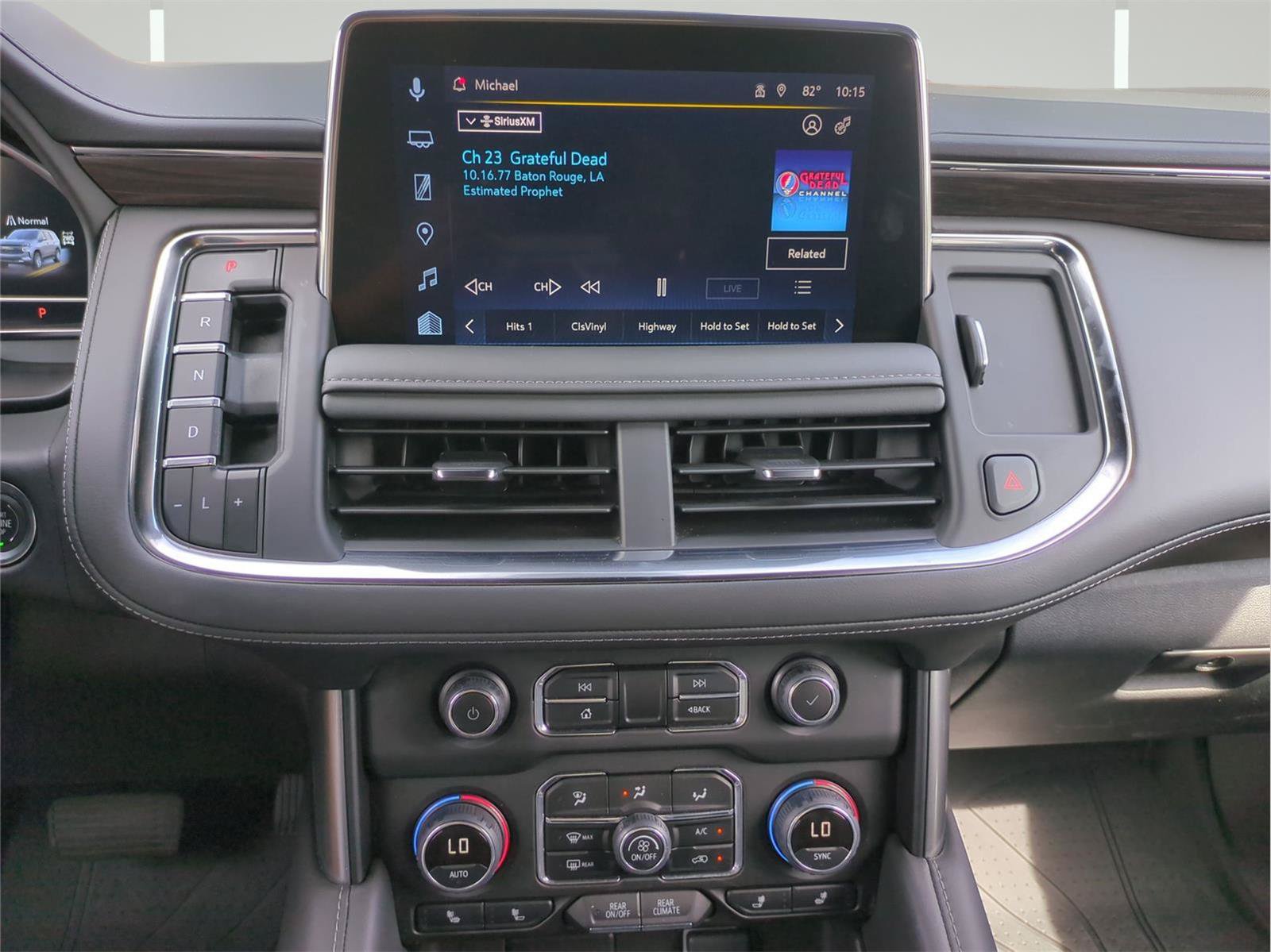 Used 2024 Chevrolet Tahoe Z71 w/ Luxury Package AWD/4WD image 28