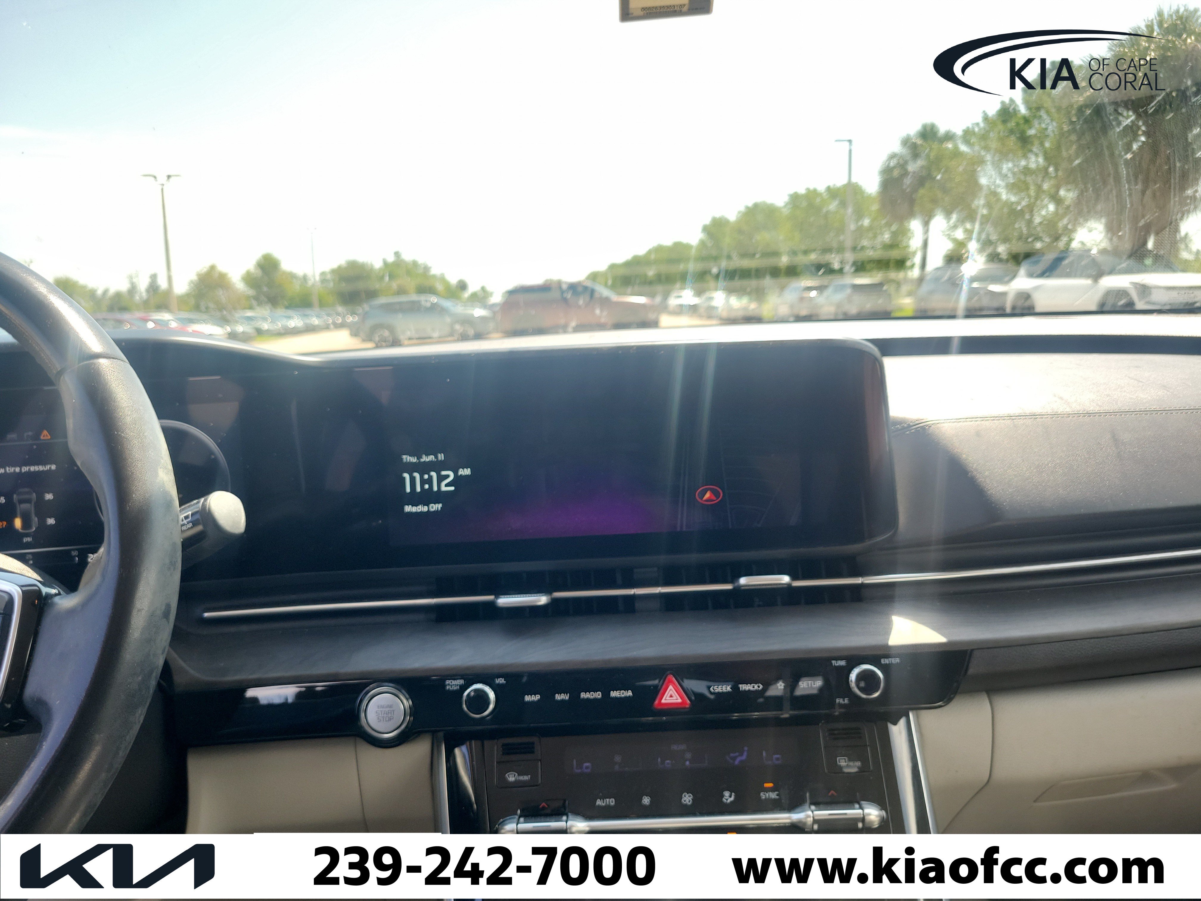 Certified 2023 Kia Carnival SX FWD image 31