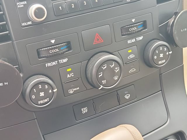 Used 2012 Kia Sedona LX FWD image 23