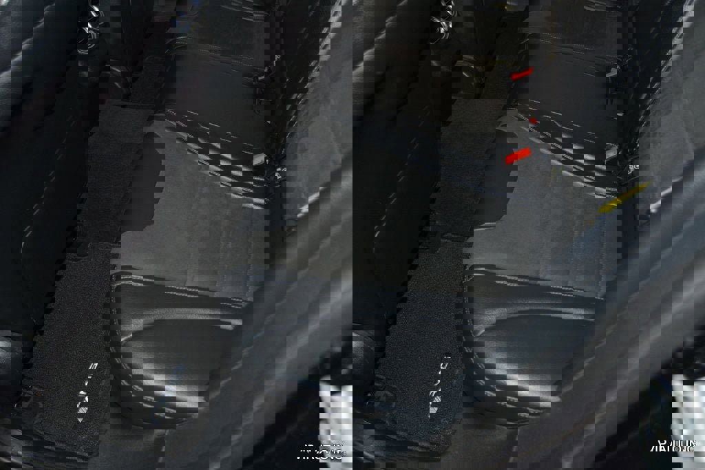 Used 2017 Mercedes-Benz C 63 AMG AMG C 63 Sedan image 25