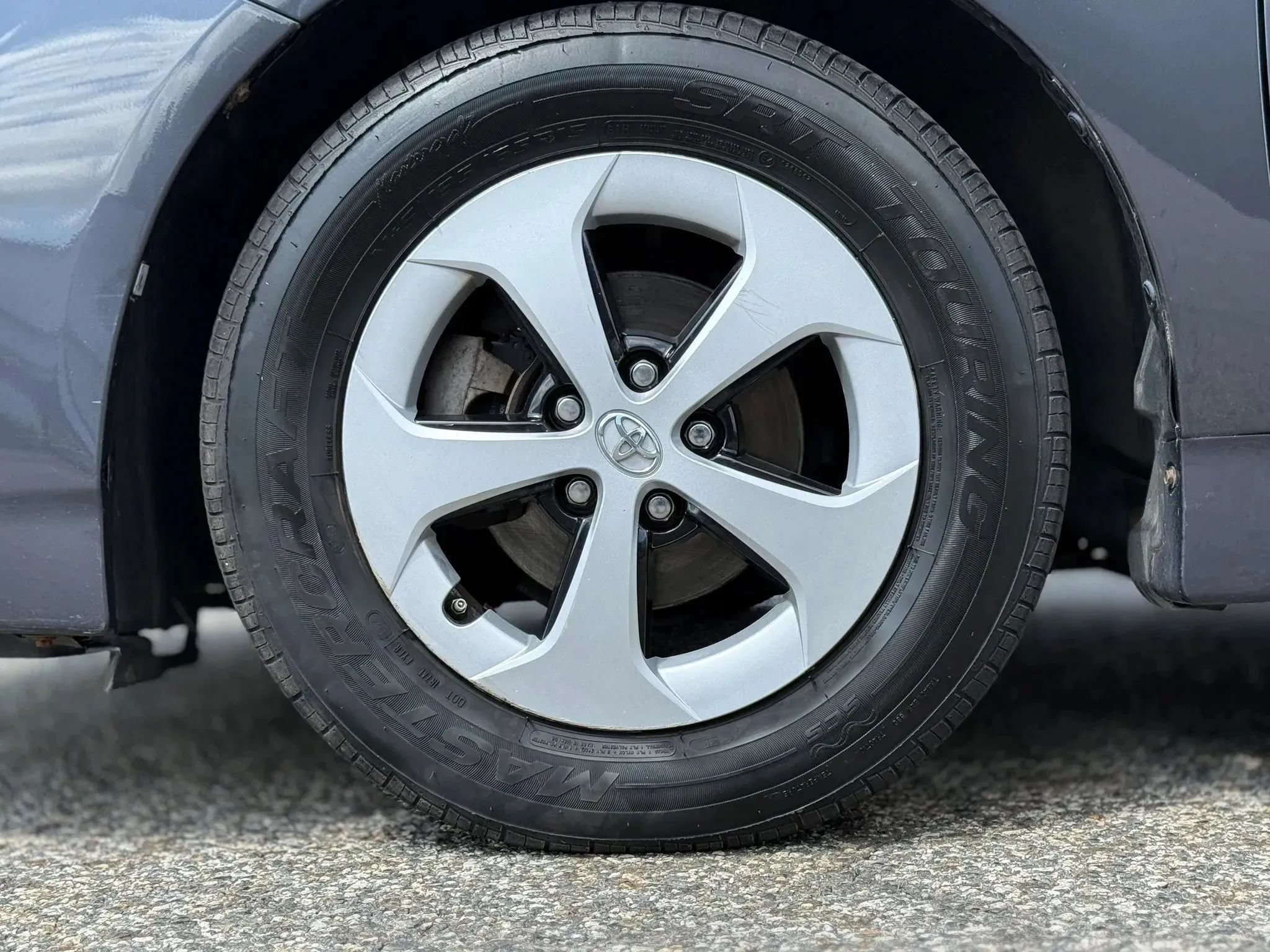 Used 2014 Toyota Prius Four FWD image 29